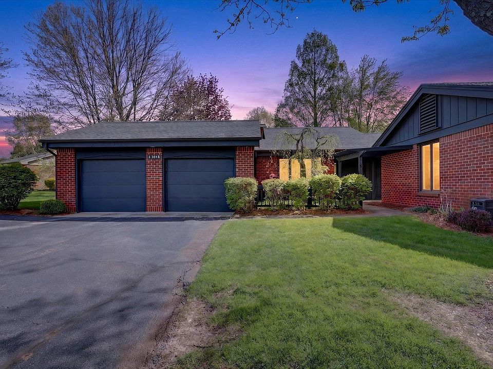 1st image of 1308 Suncrest Dr NE #69