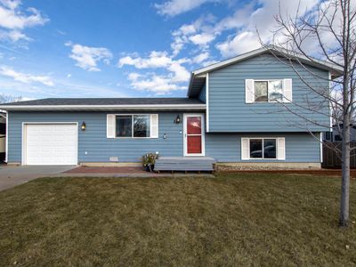 2426 Sprucewood St, Rapid City, SD, 57703