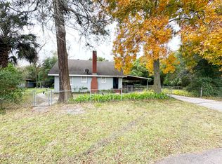 9038 Jefferson Ave, Jacksonville, FL 32208