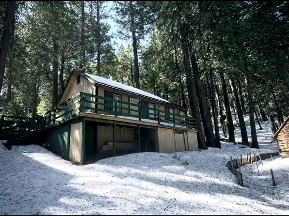 10600 Pine Dr, Wofford Heights, CA 93285