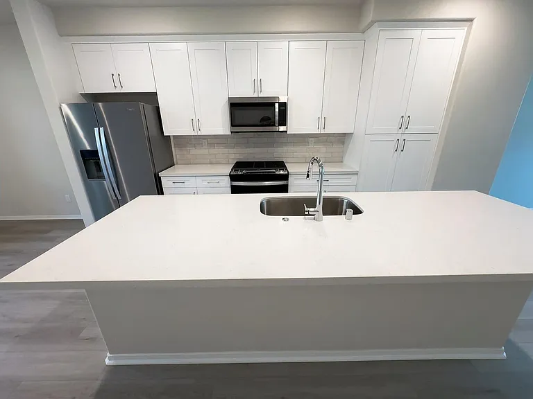 1529 Stratus Dr — Photo 3
