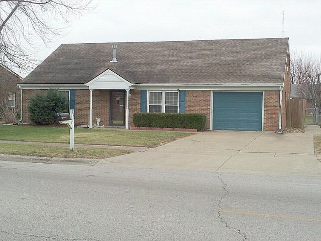 1st image of 122 Martin Way