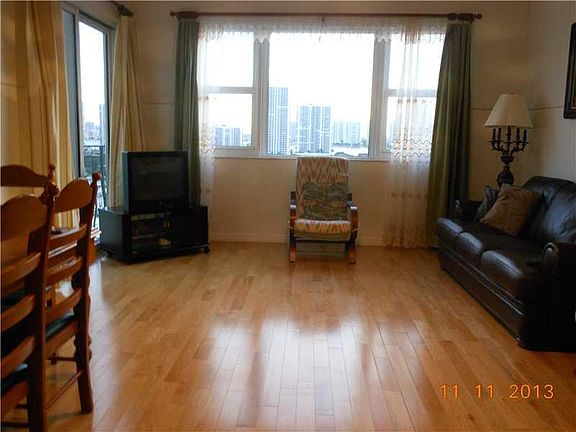 4th image of 19900 E Country Club Dr APT 1509