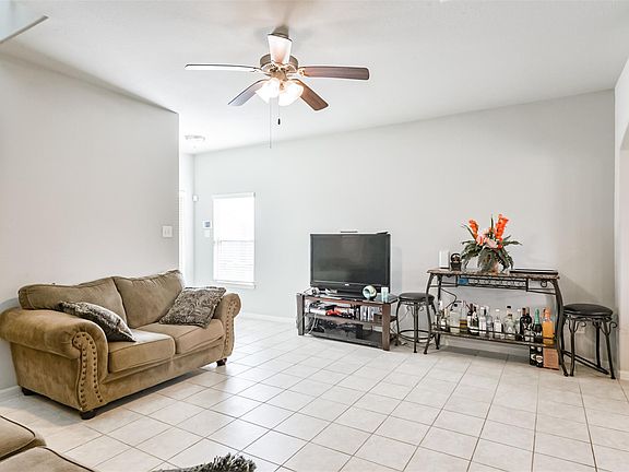5th image of 16523 Veneta Ct