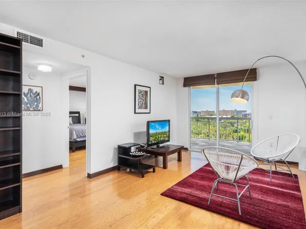 816 NW 11th St APT 1101, Miami, FL 33136