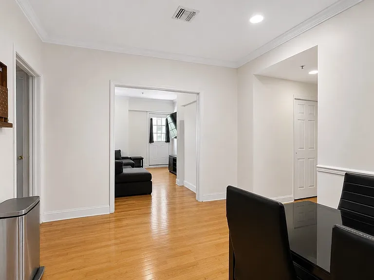 218 Jackson St #7 — Photo 21