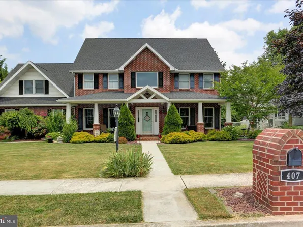 407 William Dr, Shippensburg, PA 17257