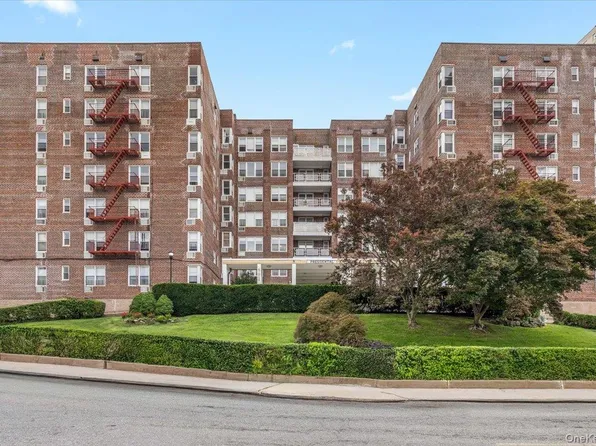 601 Kappock Street #1P, Bronx, NY 10463