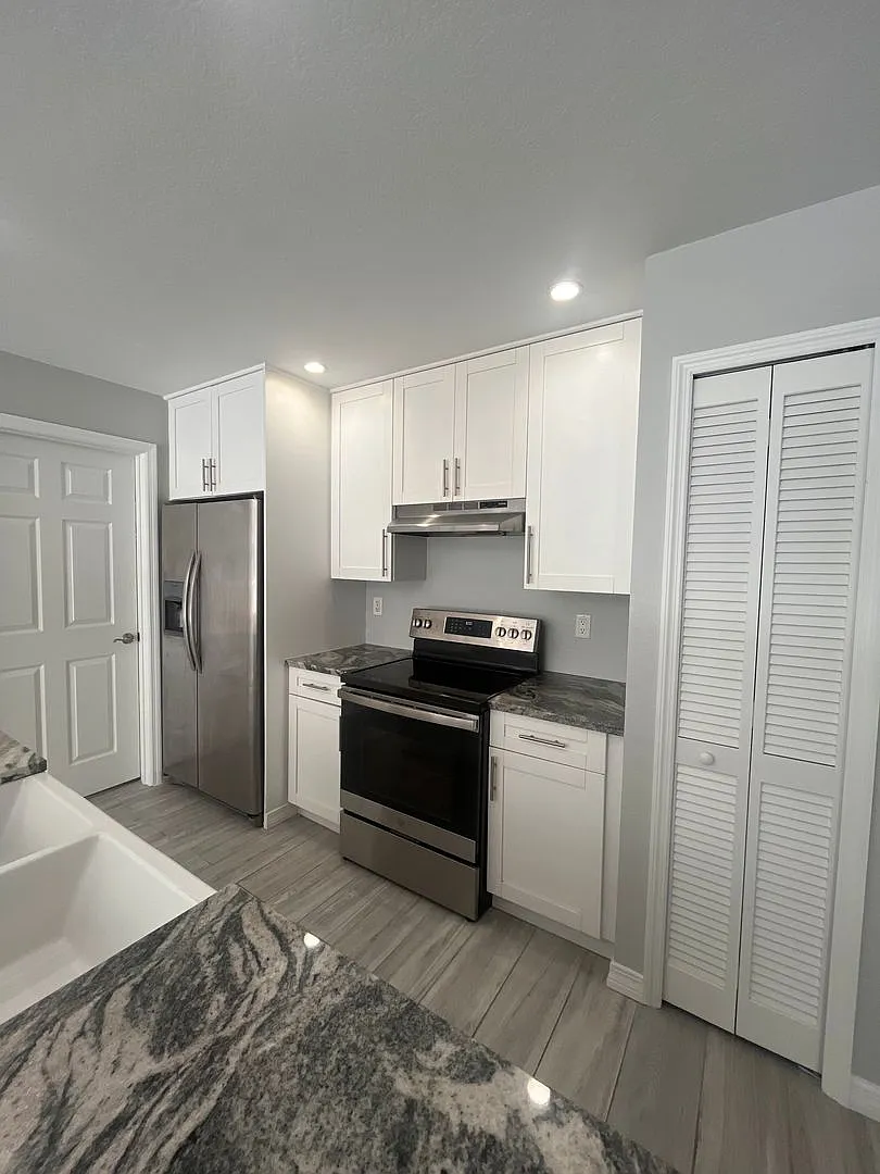 700 S Harbour Island Blvd — Photo 2