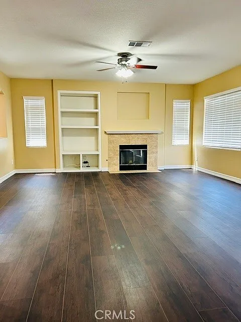 3 bed, 2.5 bath, 2683 sqft, $3,500 — Photo 3