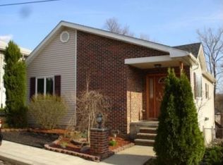 116 Howard St, Old Forge, PA 18518