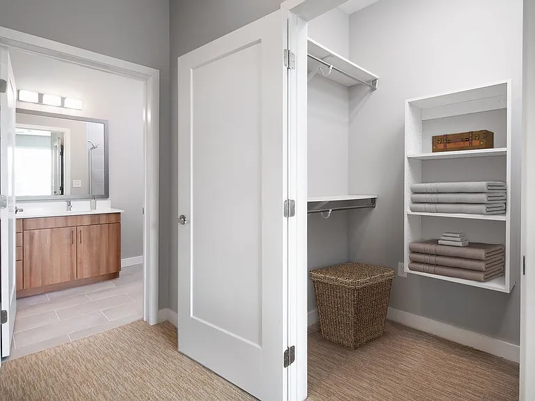 Signature Collection Closet