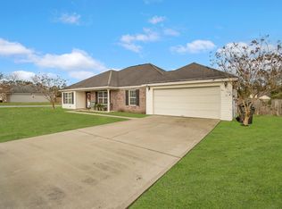 134 Auburn Cir, Glennville, GA 30427