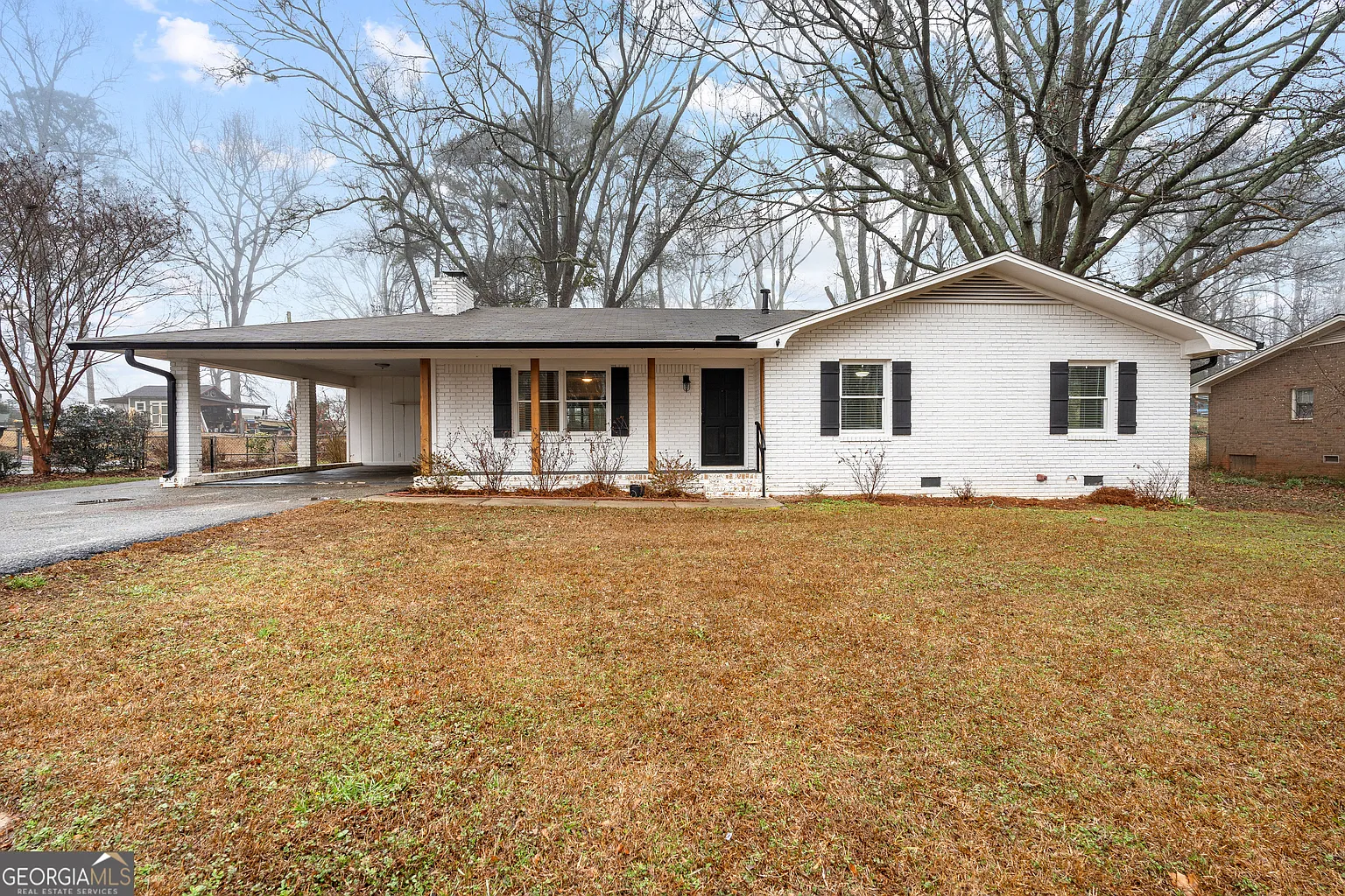 96 Poplar Rd photo 1