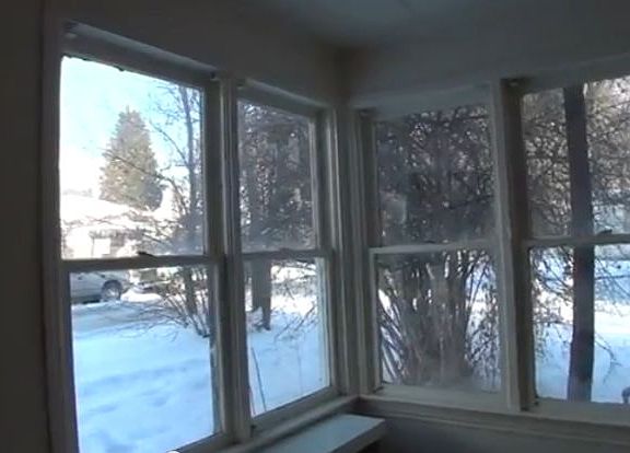 5th image of 220 Cedar St
