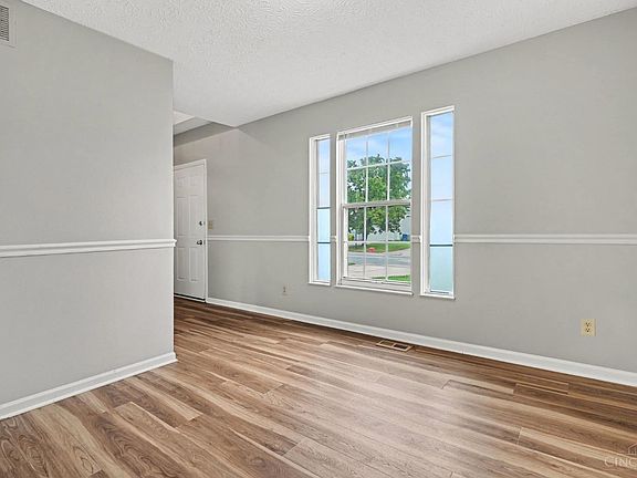 3rd image of 8212 Indian Summer Way