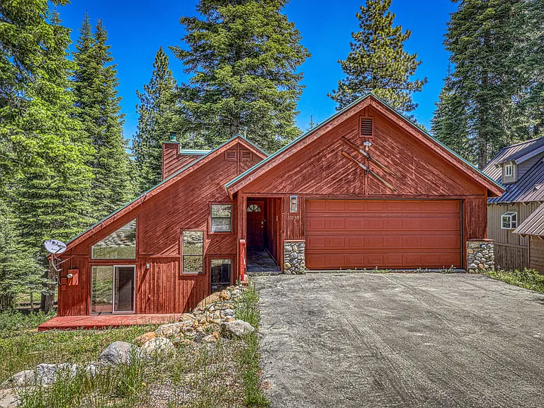 11059 Zermatt Dr — Photo 32