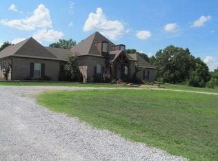 255 Coleburn Dr, Batesville, MS 38606