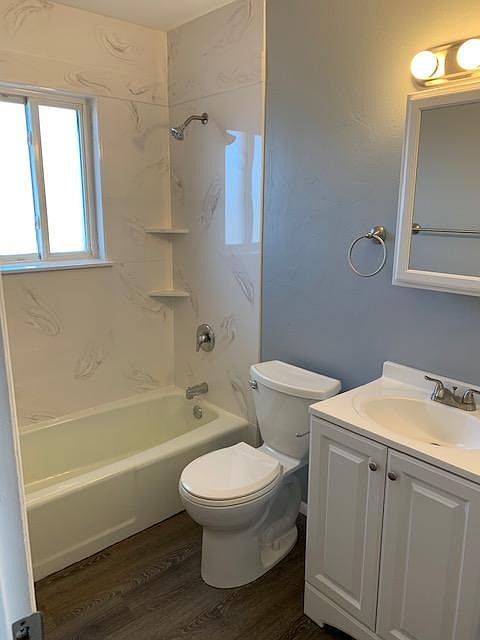 2nd image of 710 Illinois St #8