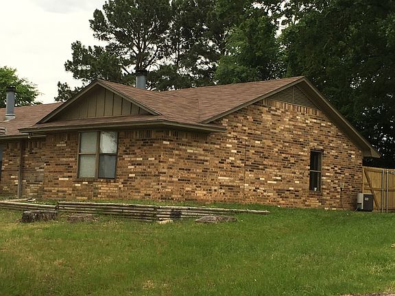 2nd image of 3569 Oak Hill Dr