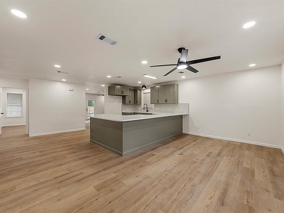 4th image of 311 Arthur St