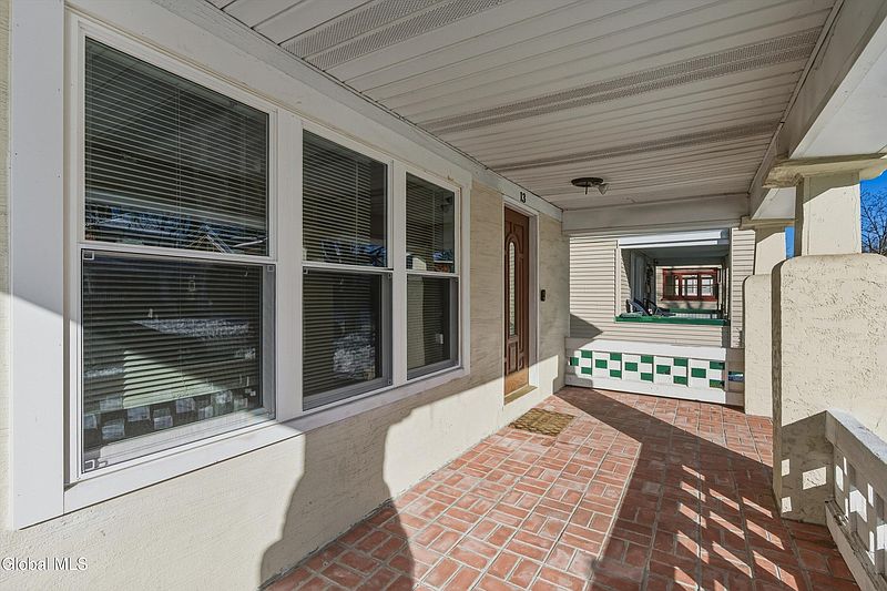4th image of 13 Cleveland Street