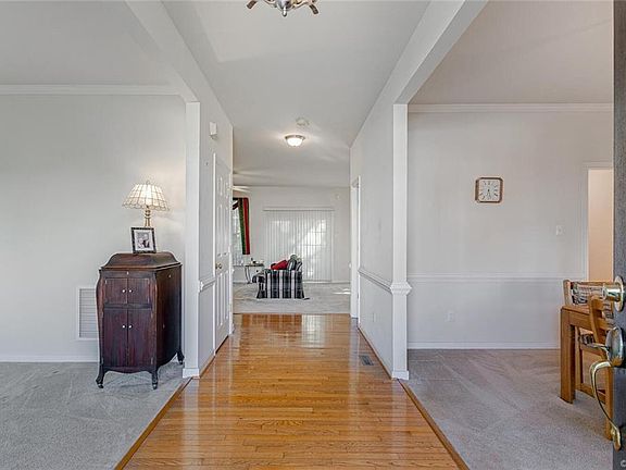 3rd image of 1705 Bellamy Pl