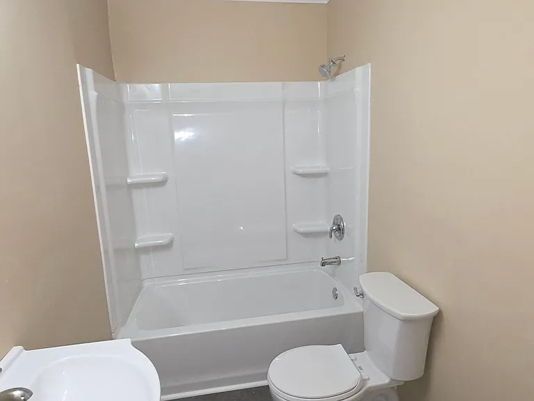512 W Normal St — Photo 10
