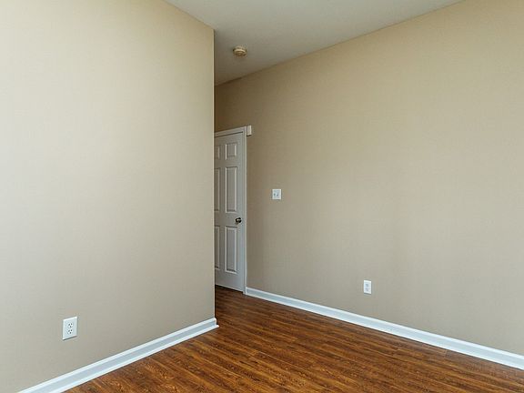 5th image of 650 Ganyard Farm Way Unit 25