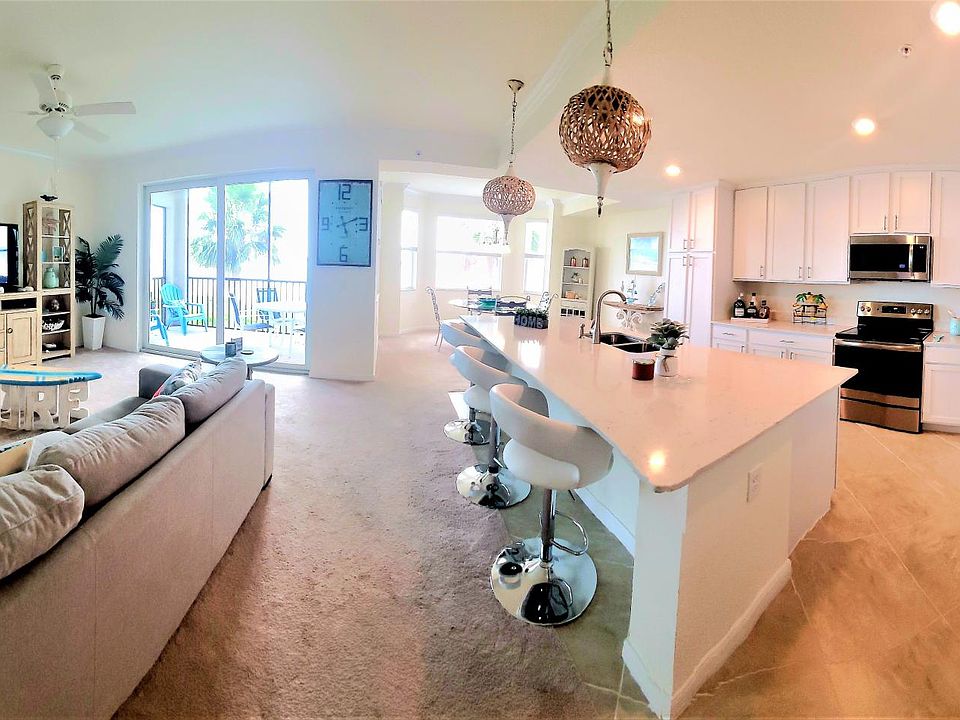 Open floor plan with full water views from 3rd floor.