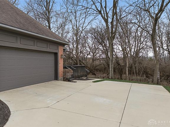 4th image of 1091 Quiet Brook Trl