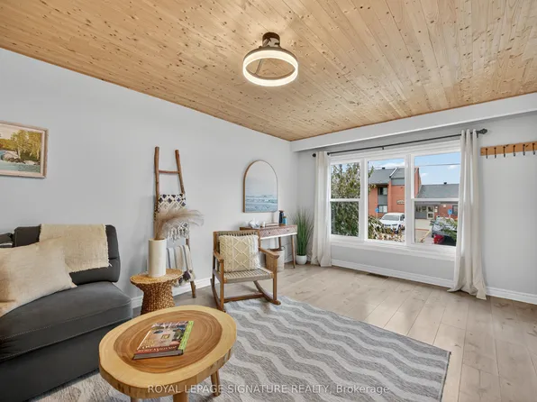 57 Maria St, Penetanguishene, ON L9M 1L3