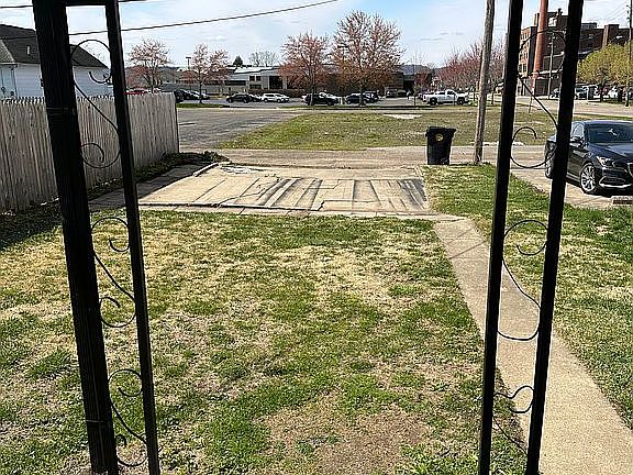 5th image of 1733 Offnere St