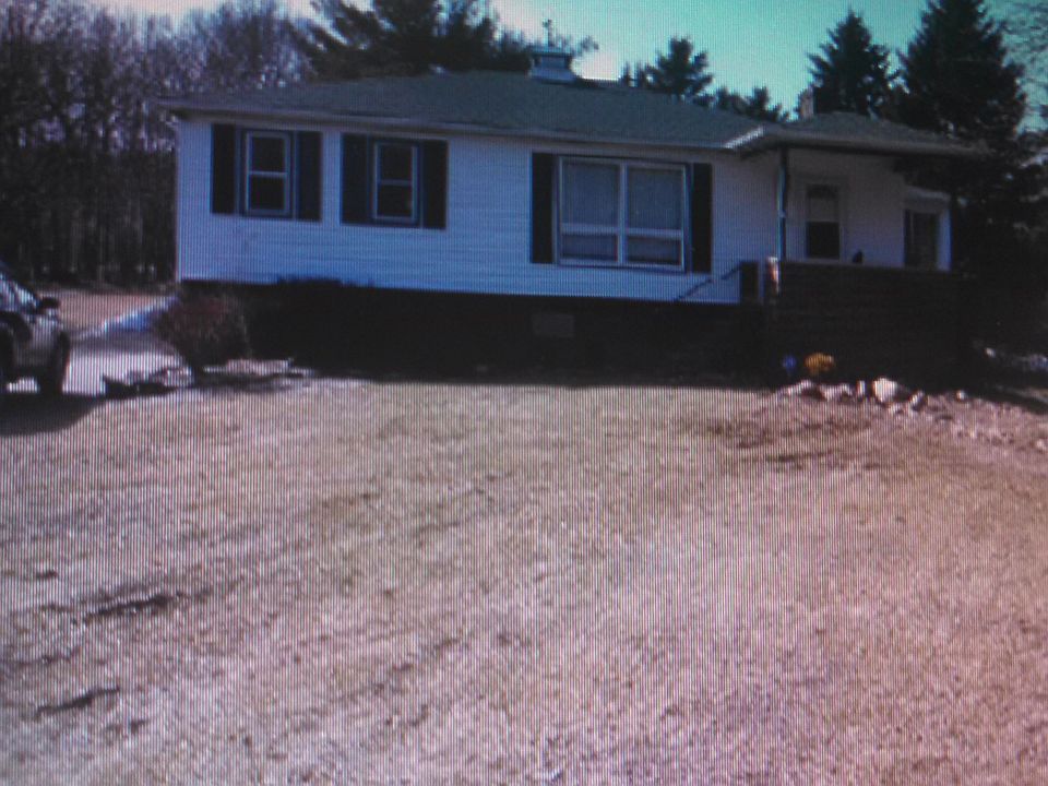 Cozy Ranch in Drums, PA