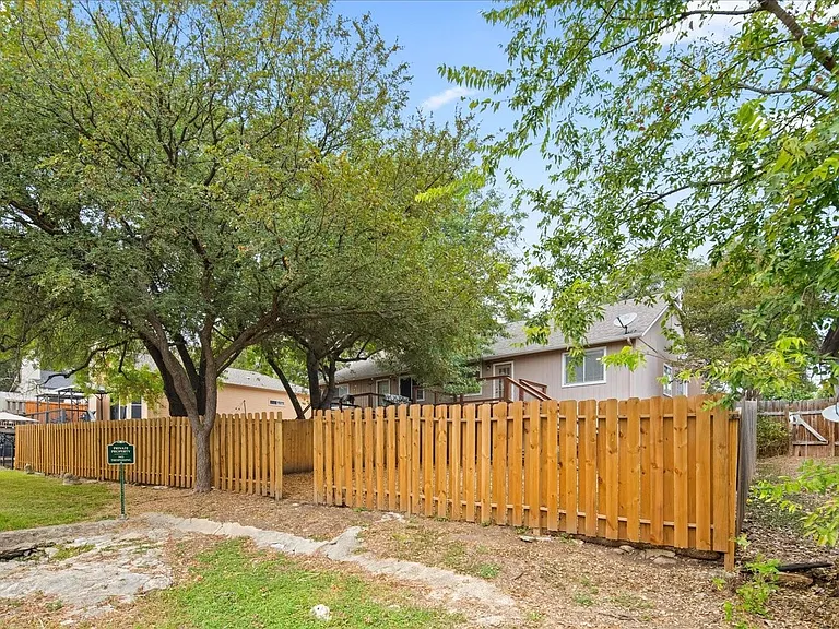 220 Sailmaster St #A — Photo 24