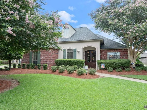 13222 Oak Knoll Dr, Geismar, LA 70734