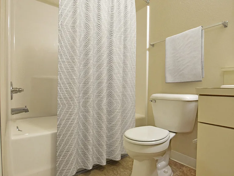 A bathroom at Heatherwood Apartments, Grand Blanc, Michigan