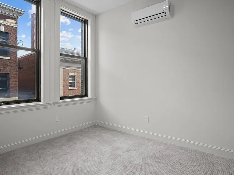 105 William St #206 — Photo 16