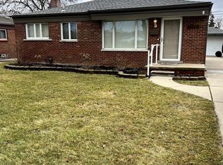 33281 Florence St, Garden City, MI 48135