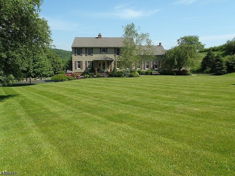 1st image of 14 Brandywine Ct