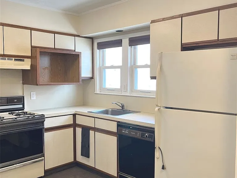 307 Magnolia Blvd #UPPER — Photo 7