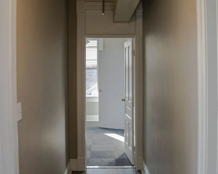 1618 Martha St — Photo 2