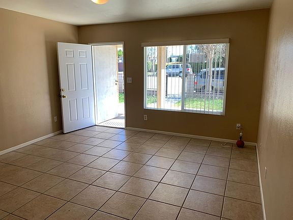 5th image of 5263 N Barranca Ave