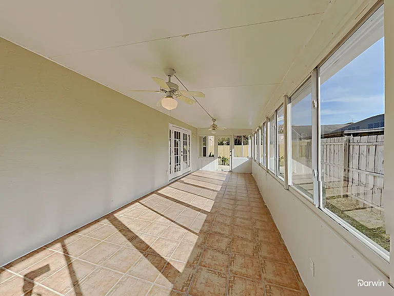 305 Cello Cir — Photo 15