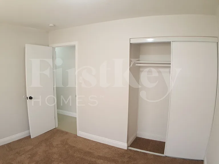 1209 Ralph Cir — Photo 16