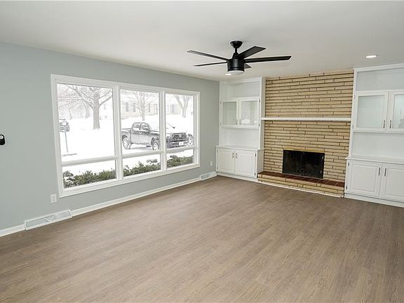 2nd image of 2019 N 68th St