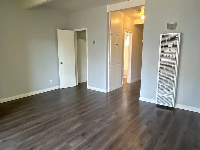611 N Alhambra Ave — Photo 4