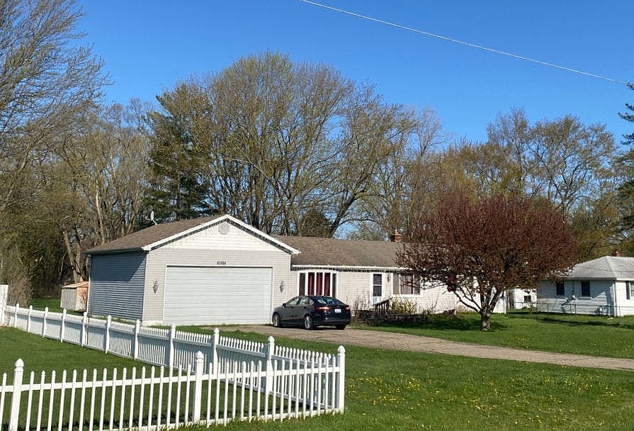 2nd image of 3105 Amelia Ave