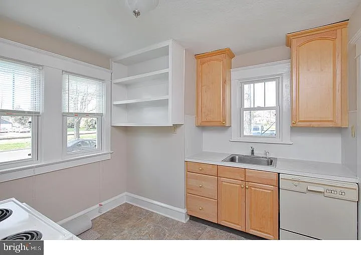 23 E Wilson Ave — Photo 8