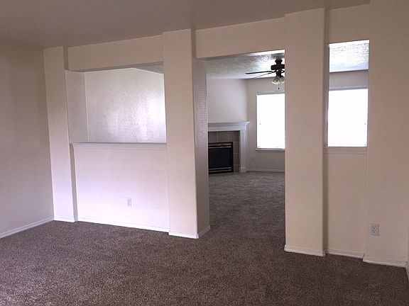 3rd image of 3712 E Sandyford Ave